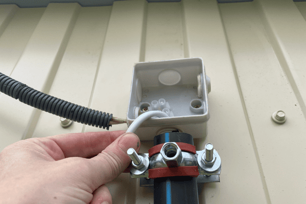 Instalação-eletrica-casa-conteiner